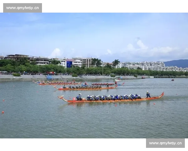 肇庆龙舟比赛盛况展现传统文化魅力与激情碰撞 肇庆龙舟比赛盛况展现传统文化魅力与激情碰撞