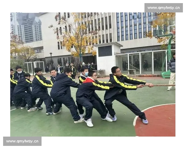 那一场激情澎湃的拔河比赛让我们懂得了团结合作的真正力量 那一场激情澎湃的拔河比赛让我们懂得了团结合作的真正力量